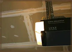 SOS Garage Doors Lakeside, TX 817-458-4850 - openers-sid-gr-02m